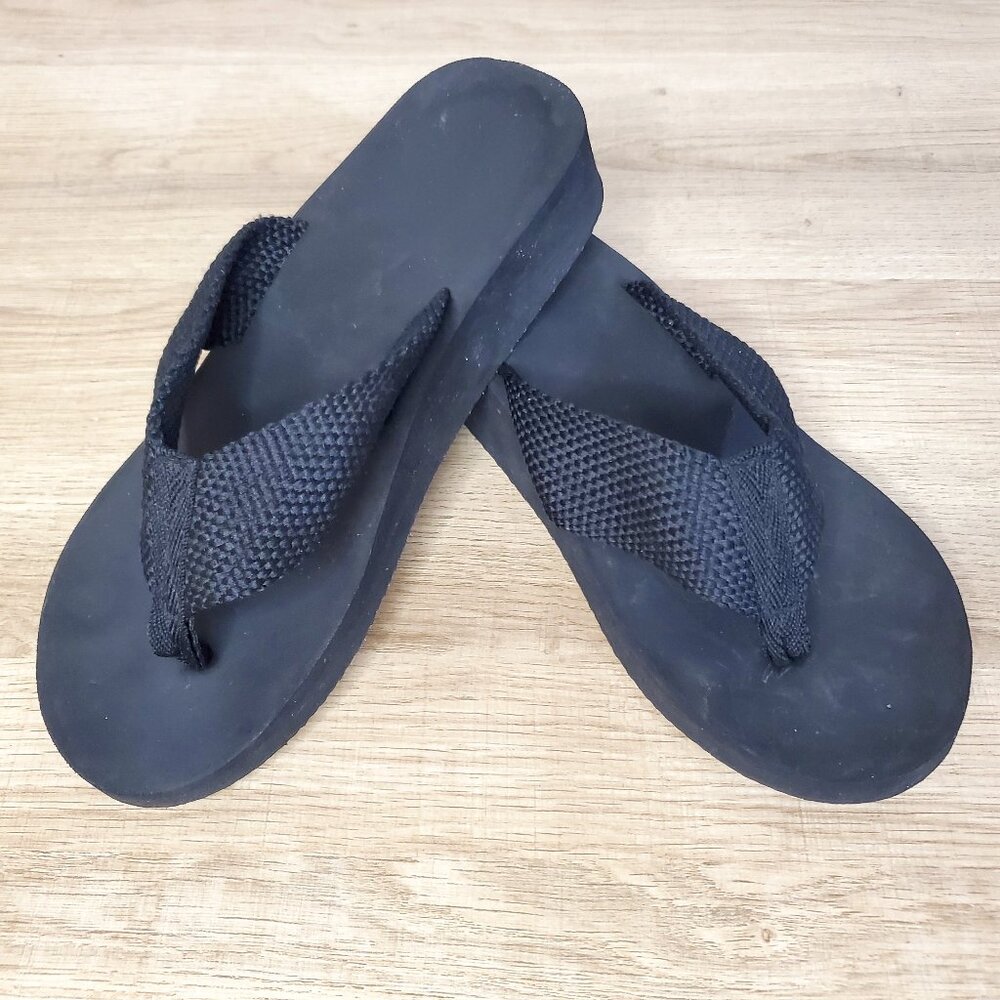 Black Flip Flop Sandals Women's Size 9/9.5